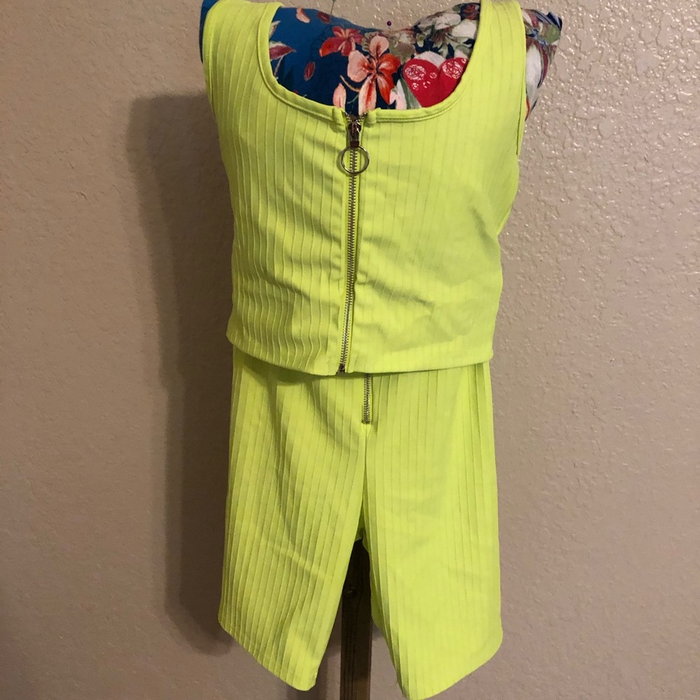 💛💛PAPAYA NEON YELLOW TWO PEICE SET💛💛